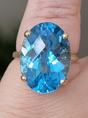 14K Gold Swiss Blue Topaz Oval Solitaire Cocktail Ring
